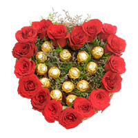 Christmas Gifts Delivery in Mumbai consist of Order Heart Of 16 Pcs Ferrero Roacher N 18 Red Roses in Mumbai