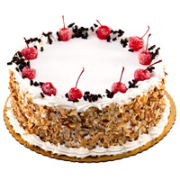Online Cake Delivery for Friendship Day. 2 Kg Black Forest Cake From 5 Star Hotel in Mumbai
