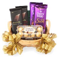 Buy Diwali Gifts to Mumbai consisting Silk, Bournville and Ferrero Rocher Basket of Chocolate to Nashik