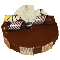 Online Cakes Delivery to Mumbai - Chocolate Truffle Cake From 5 Star