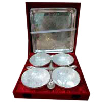 Place Order for Christmas Gifts to Mumbai comprising Silver Plated Set (4 Bowls, 4 Spoon, 1 Tray) in Brass