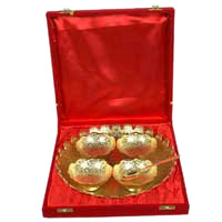 Online Christmas Gifts to Mumbai. Send Gold Plated Set (4 Bowls, 1 Plate,1 Spoon) in Brass.