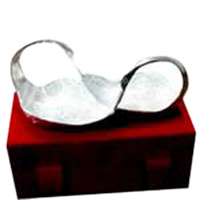 This Diwali Decorate your home by ordering A Pair of Swan Multipurpose Tray in Brass to Mumbai sum up Gifts to Amravati