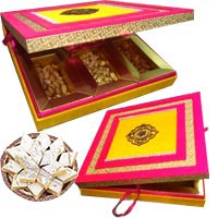 Gift Delivery to Mumbai to send Fancy Dry Fruits Box of MDF 1 Kg with 250 gm Kaju Katli