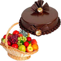 Best Diwali Gifts to Mumbai be made up of 1 Kg Fresh Fruits to Mumbai in Basket with 500 gm Chocolate Truffle Cakes Mumbai