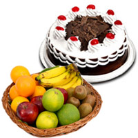Order Bhaidooj Gifts to Mumbai like 500 gm Black Forest Cakes with 1 Kg Fresh Fruits Basket