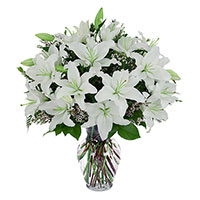 Christmas Flowers in Mumbai. White Lily in Vase 8 Stems Flower in Mumbai