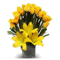 Deliver Rakhi Flowers in Vase. 3 Yellow Lily 20 Roses to Mumbai with Flowers to Mumbai