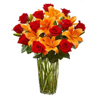 Send 8 Orange Lily 12 Red Roses Flower Vase to Mumbai for Friendship Day