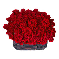 Rakhi with Flowers Delivery of Red Roses Basket 150 Flowers to Mumbai