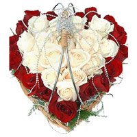 Deliver Diwali Flowers to Mumbai including Red White Roses Heart 40 Flowers