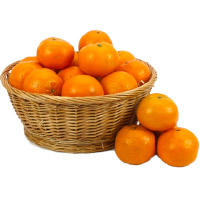 New Year Gifts in Mumbai along with 18 pcs Fresh Fruits Orange Basket in Nashik