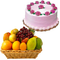 Best New Year Gifts to Mumbai having 1 Kg Fresh Fruits Basket with 500 gm Strawberry Cake in Amravati