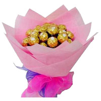 Send Gifts for Your Best Friend Online 16 Pcs Ferrero Rocher Bouquet to Mumbai 